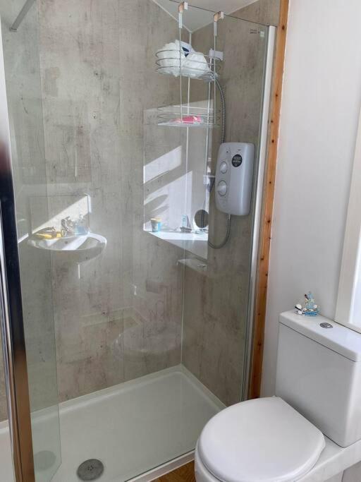 2 Bedroom House Overlooking Pierowall Bay, Westray Exterior foto